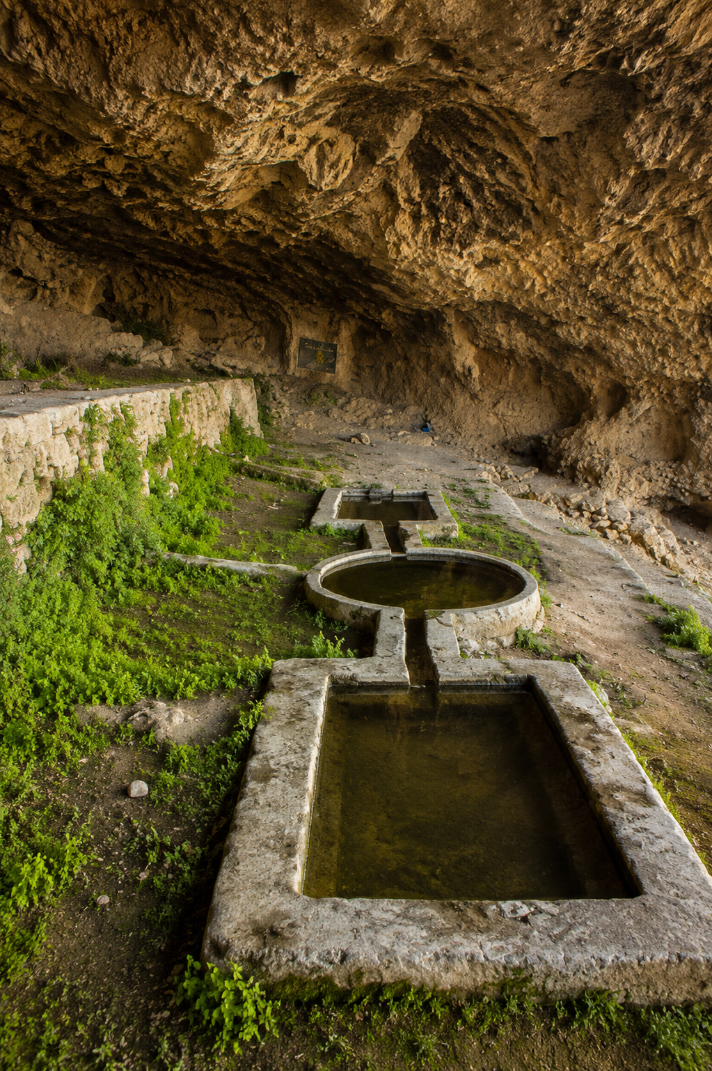 نمای داخلی غار